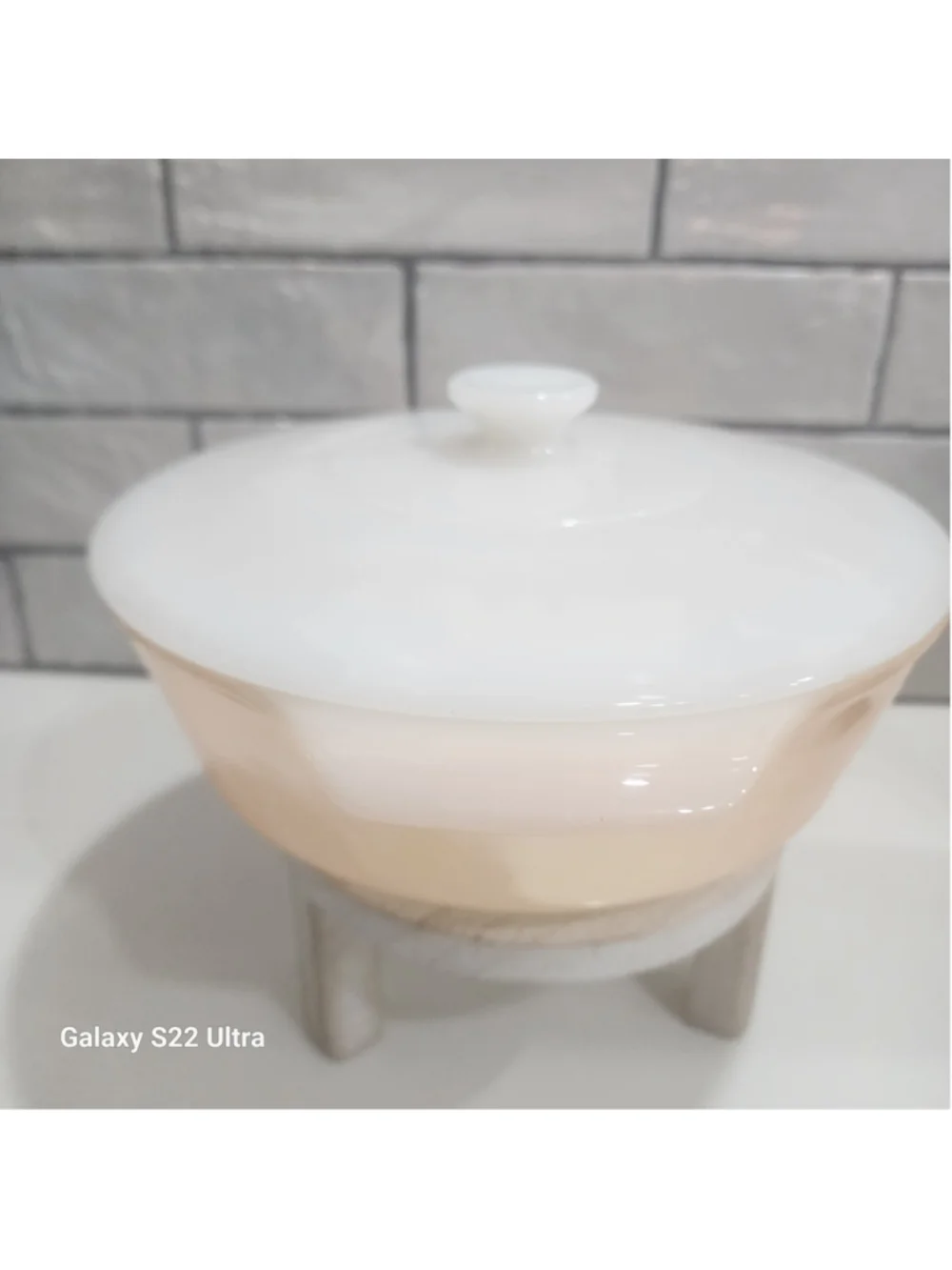 Anchor Hocking Fire-King Peach Lustre 1.5 Qt Covered Casserole Dish #437